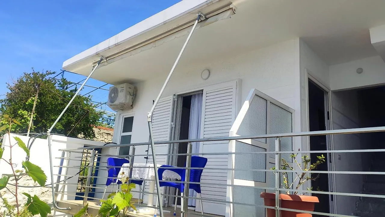 Vila Andoni Qeparo Holiday home