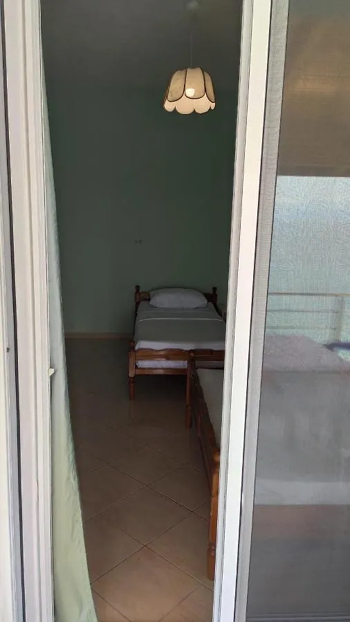 Holiday home Vila Andoni Qeparo